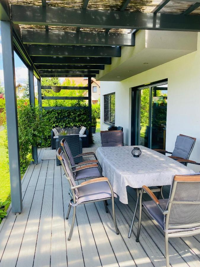Spacious Family Home Near Bled - Modern & Cozy 拉多夫吉卡 外观 照片