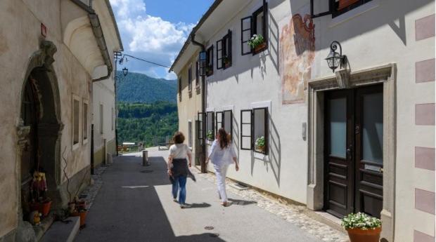 Spacious Family Home Near Bled - Modern & Cozy 拉多夫吉卡 外观 照片
